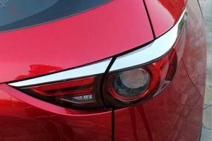 Накладки на задние фонари хромированные V2 для Mazda CX-5 2017-